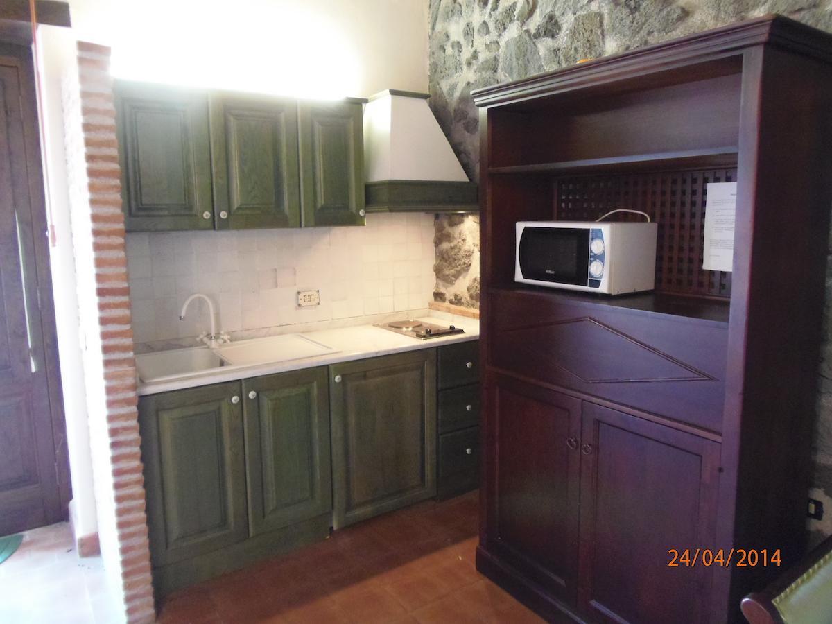 Отель Le Cisterne Dell'Etna Calcerana-Marina Номер фото